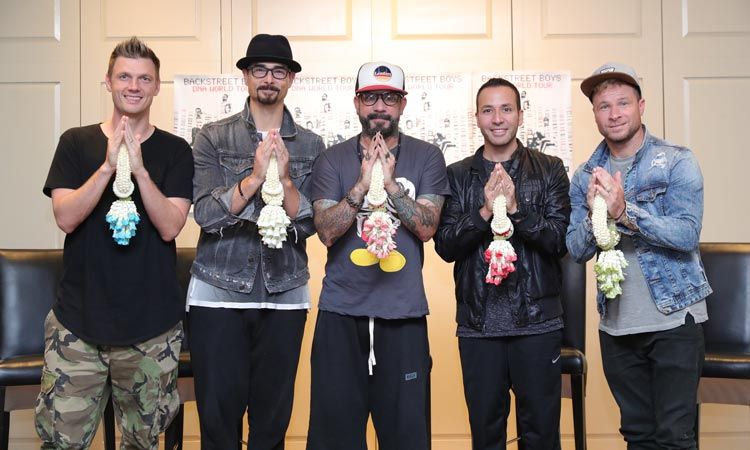 ชมคลิปสัมภาษณ์แรกของ Backstreet Boys เมื่อก้าวเท้าถึงประเทศไทย!