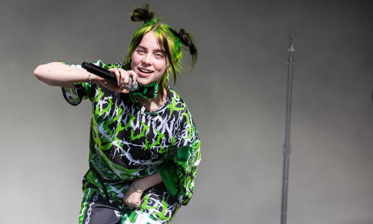 Billie Eilish ใช้เวลาช่วงกักตัวทำเพลงใหม่